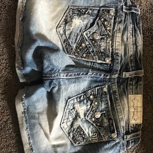 Miss me shorts from buckle